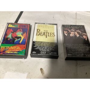 lot 3 cassettes 2 Beatles 1 rolling stones GUC